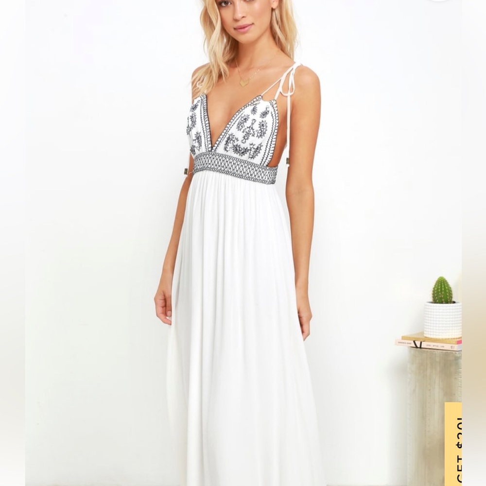 Lulu's Days of Sunlight Ivory Embroidered Maxi Dress - NWT - Medium